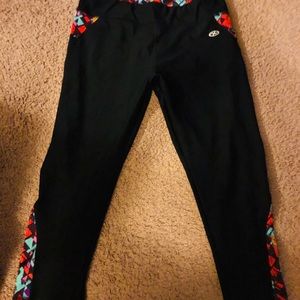 NYL crop leggings